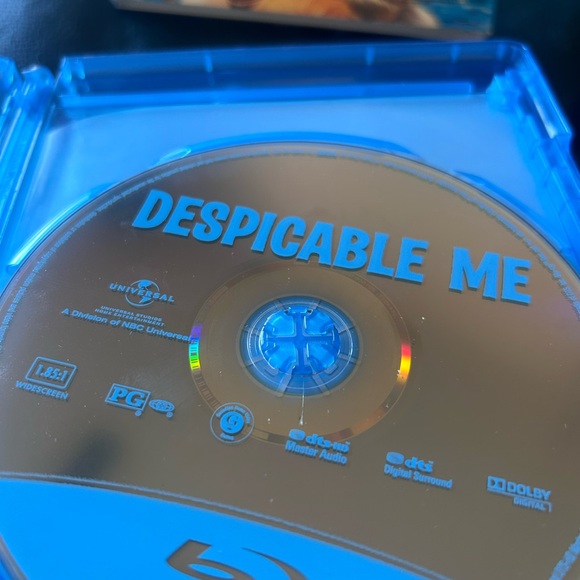 (FREE) Blu-ray Bundle: Ice Age and Despicable Me - Picture 10 of 10